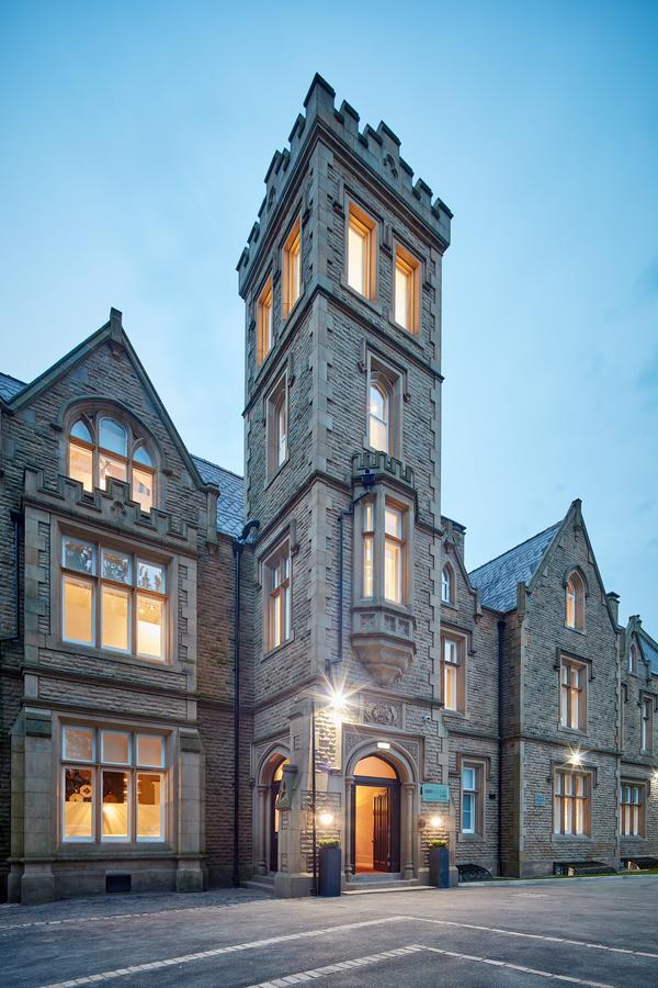 ออดเฟลโลว์ ออน เดอะ พาร์ค Hotel ชีเดิล ภายนอก รูปภาพ The Old Academy, Edinburgh